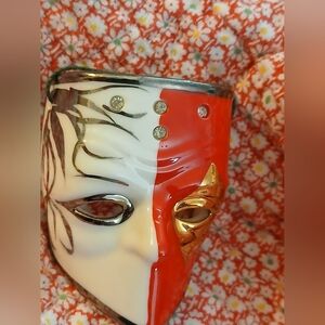 Elegant Gold White & Red ITALY Masquerade Mask